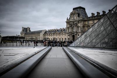 Coronavirus, il Louvre resta chiuso
